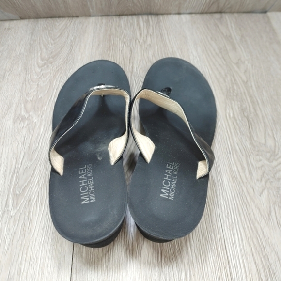 Michael Kors Black Platform Sandals Wedge Logo AK12C Thong Flip Flop Cutout 9.5 - Picture 5 of 9